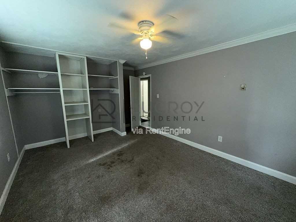 3030 Oak Forest Dr - Photo 7 of 11