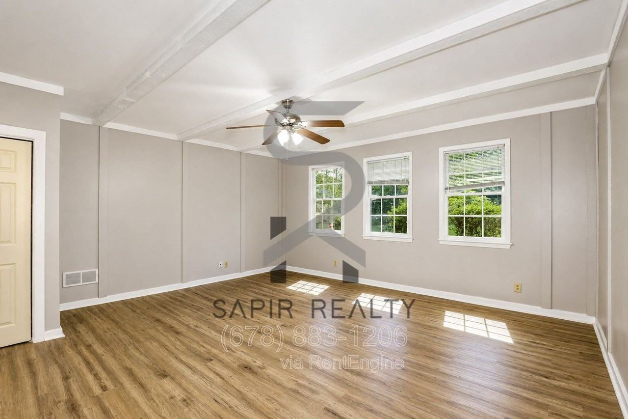373 James St Sw - Photo 3 of 23