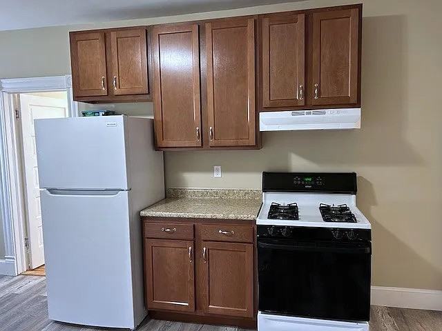 103 Grove St #2S - Photo 3 of 21