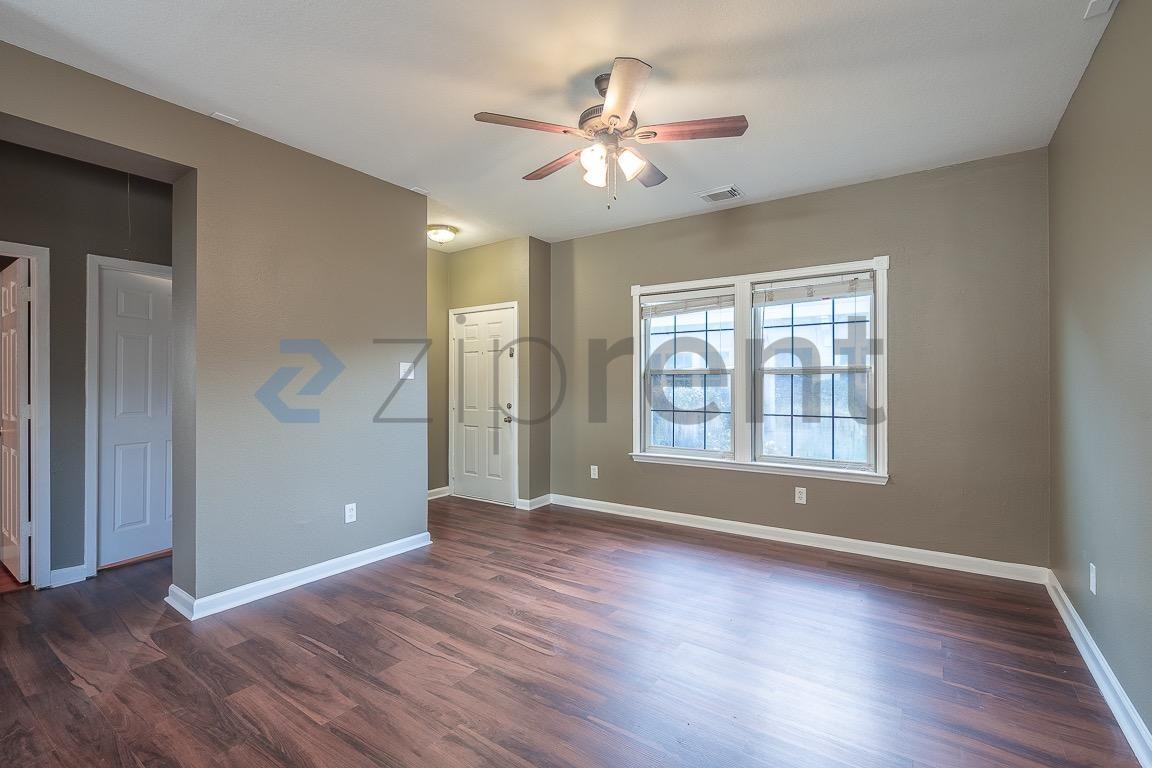 20518 Patriot Park Ln - Photo 7 of 27