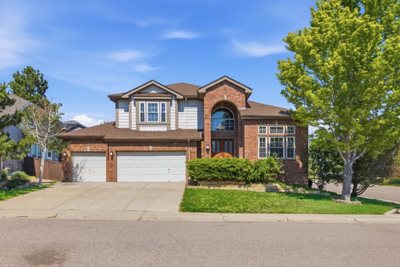 10505 White Pine Dr - Photo 2 of 40