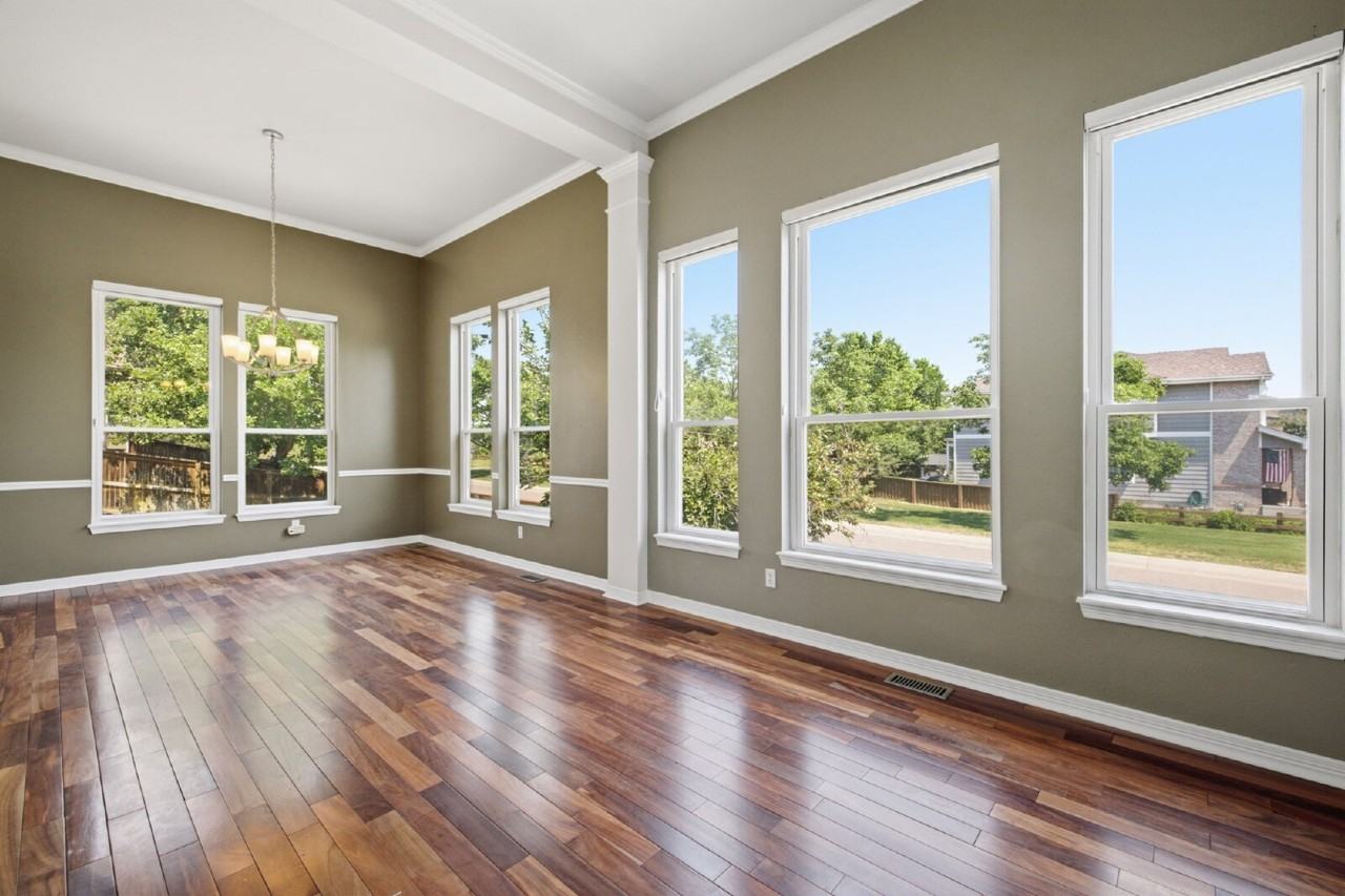 10505 White Pine Dr - Photo 5 of 40
