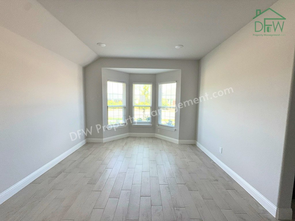 609 Tartane Dr - Photo 7 of 26
