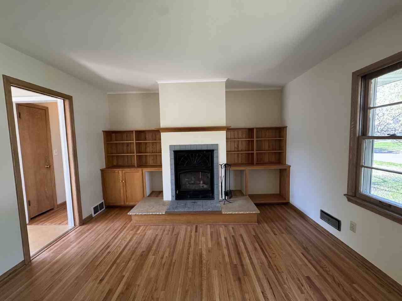 7305 3rd Ave S - Photo 7 of 40