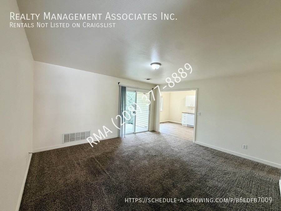 825 N White Barn Rd - Photo 4 of 13