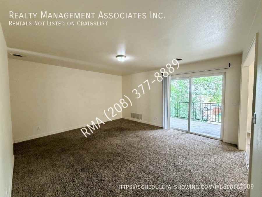 825 N White Barn Rd - Photo 5 of 13