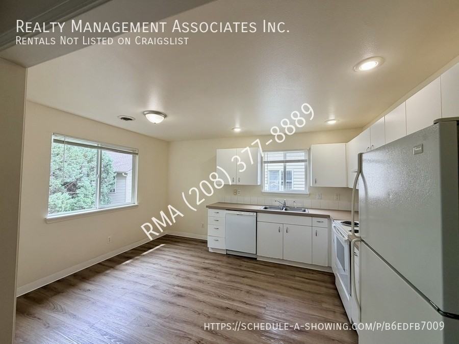 825 N White Barn Rd - Photo 6 of 13
