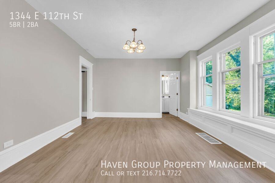 1344 E 112th St - Photo 5 of 31