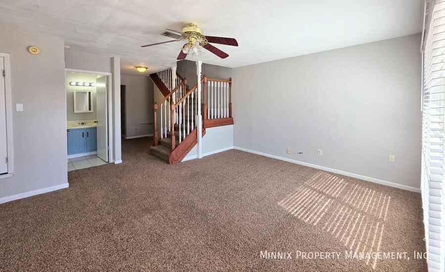 1325 E Cowden Ave - Photo 3 of 29