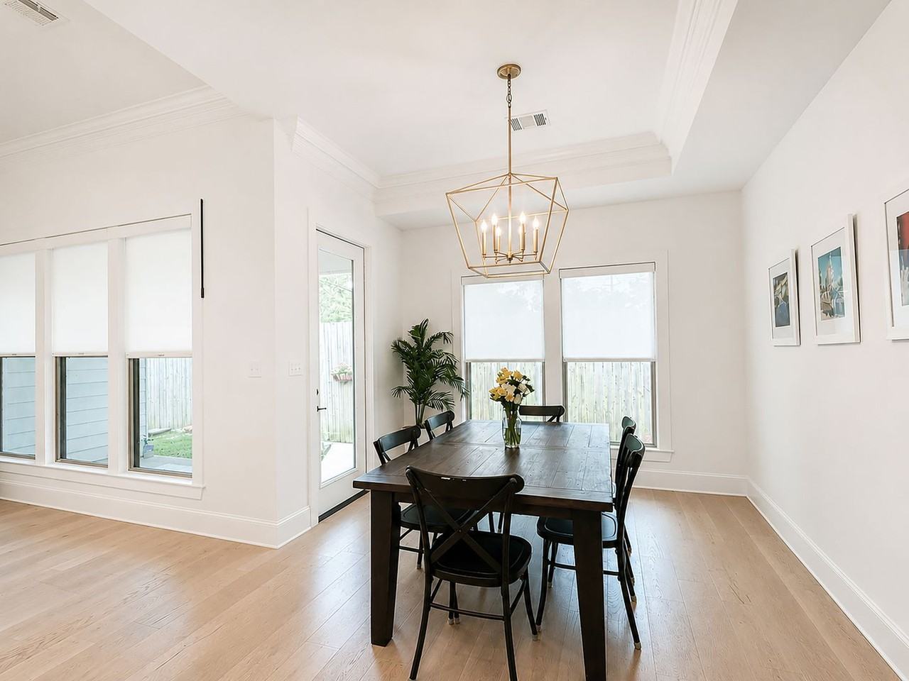 6650 Roux Dr - Photo 4 of 22