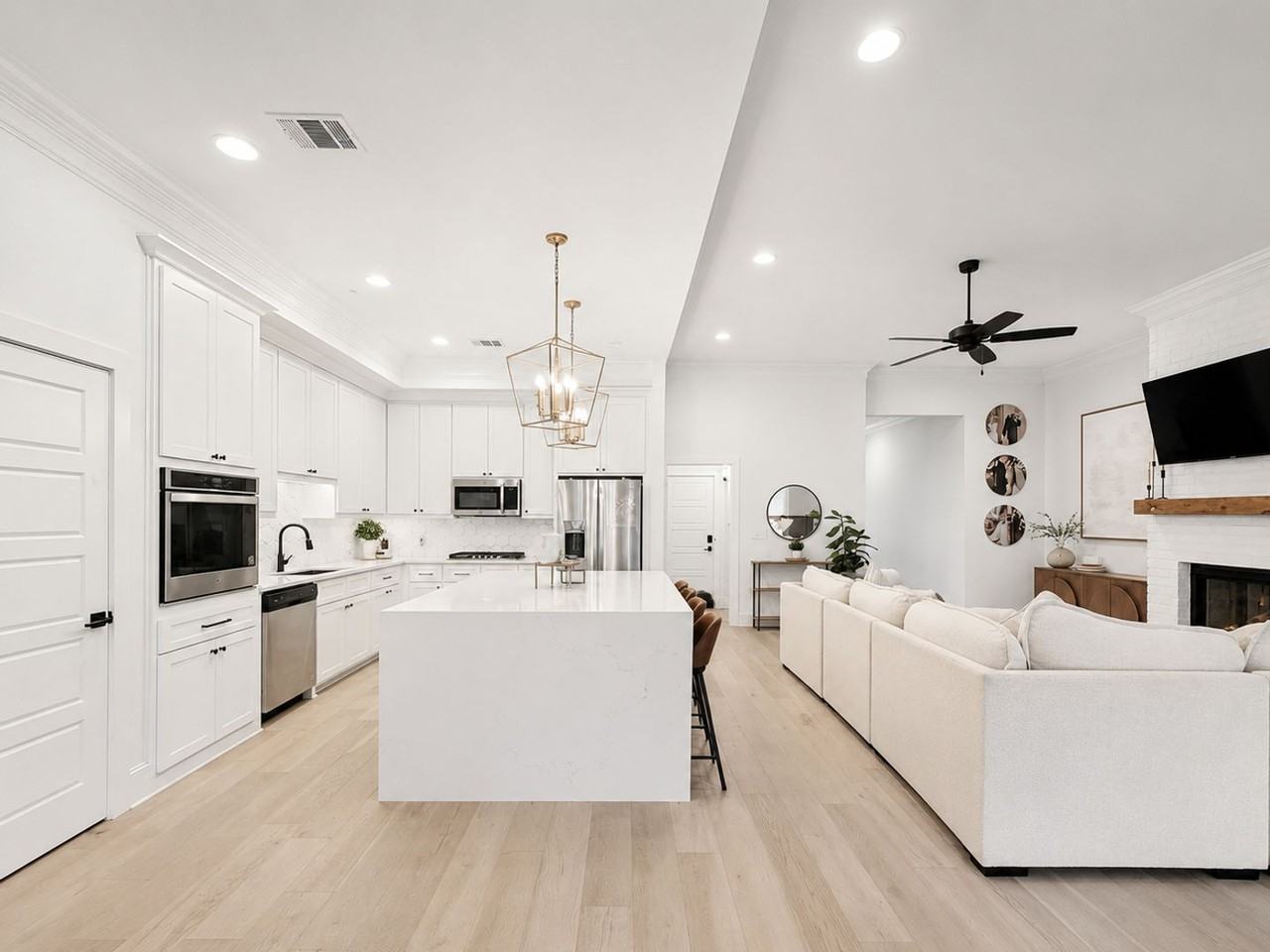 6650 Roux Dr - Photo 7 of 22