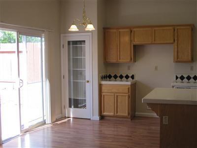 589 Alden Way - Photo 3 of 39