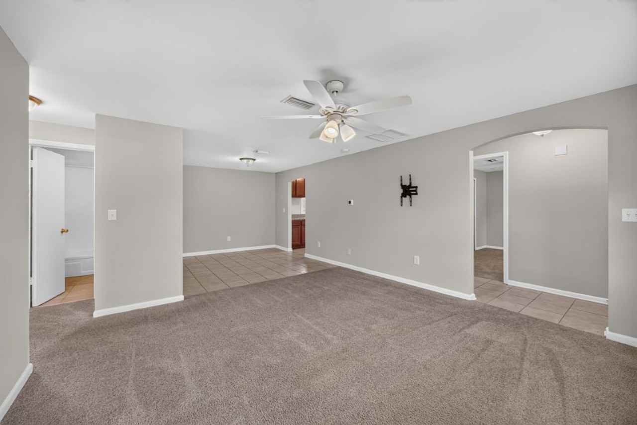 1143 Tumbleweed Dr - Photo 7 of 28