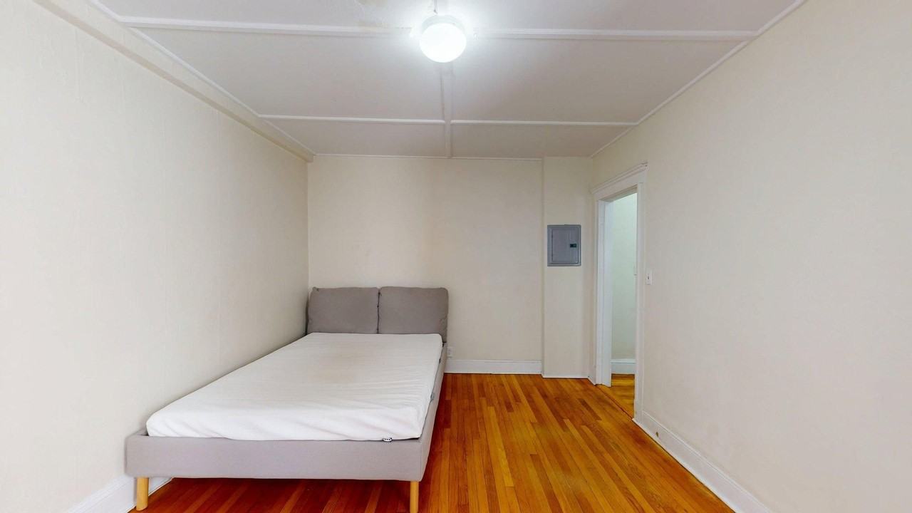 1179 Boylston St - Photo 3 of 13