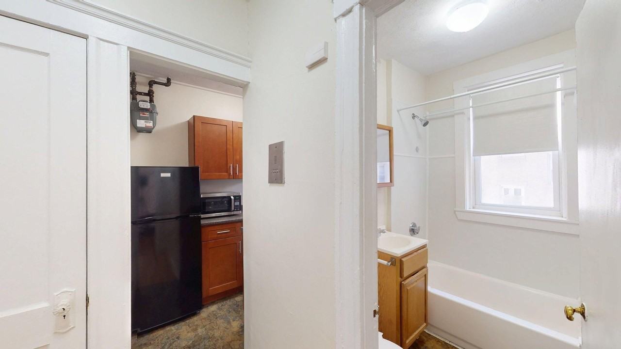 1179 Boylston St - Photo 5 of 13