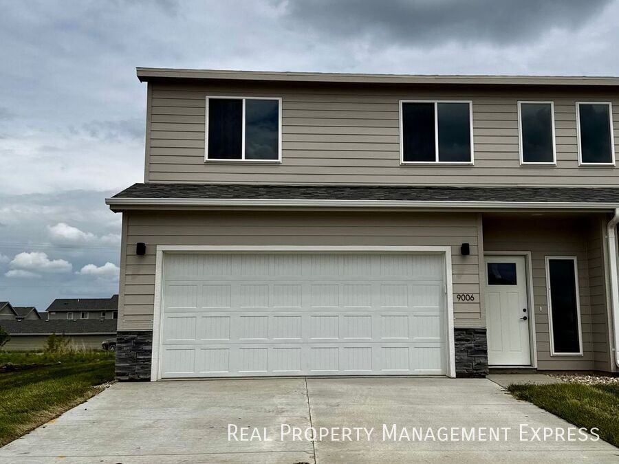 9006 W Jerald Pl - Photo 2 of 23