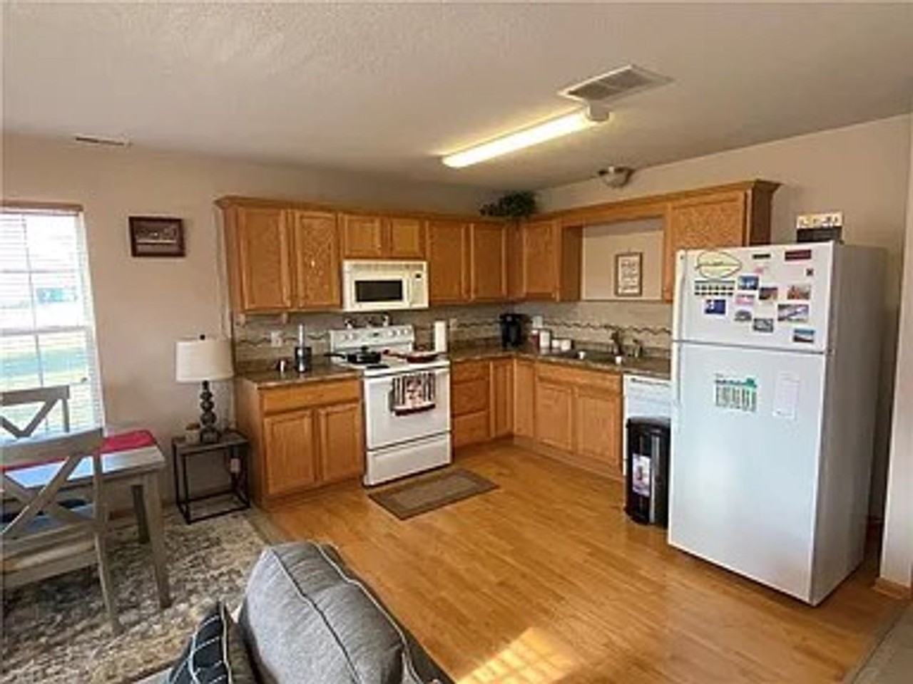 3130 Sw Sharmin Ln - Photo 2 of 16