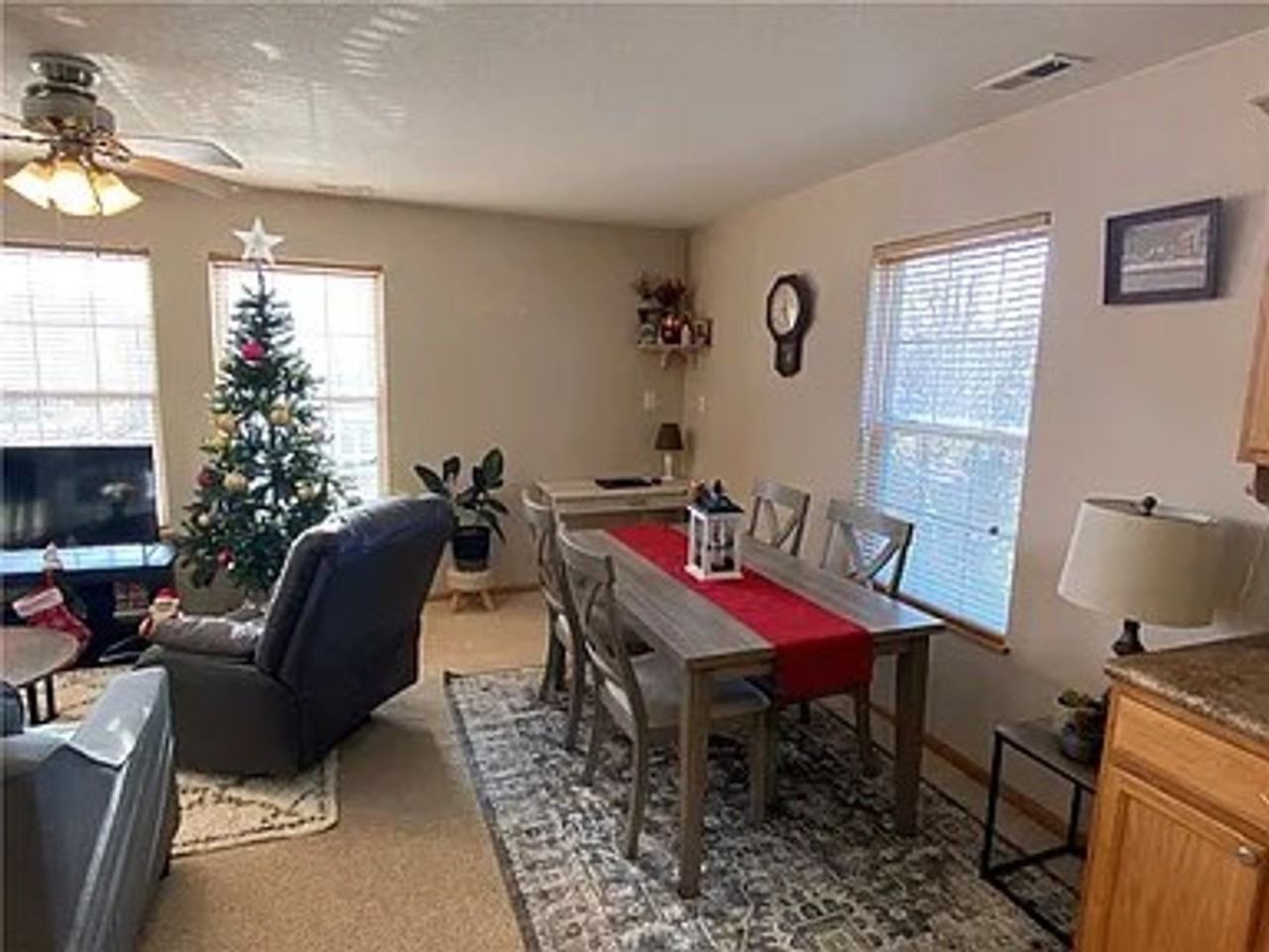 3130 Sw Sharmin Ln - Photo 4 of 16