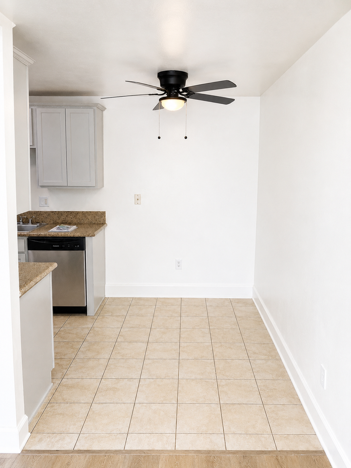 1386 E Madison Ave #17 - Photo 5 of 21