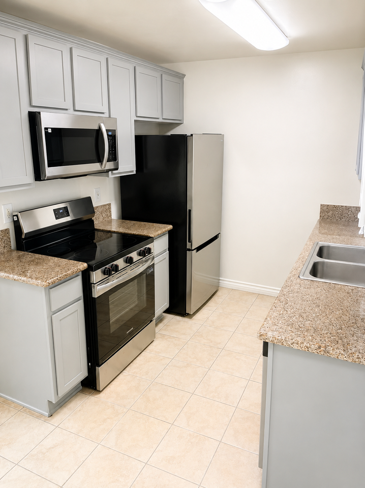 1386 E Madison Ave #17 - Photo 7 of 21