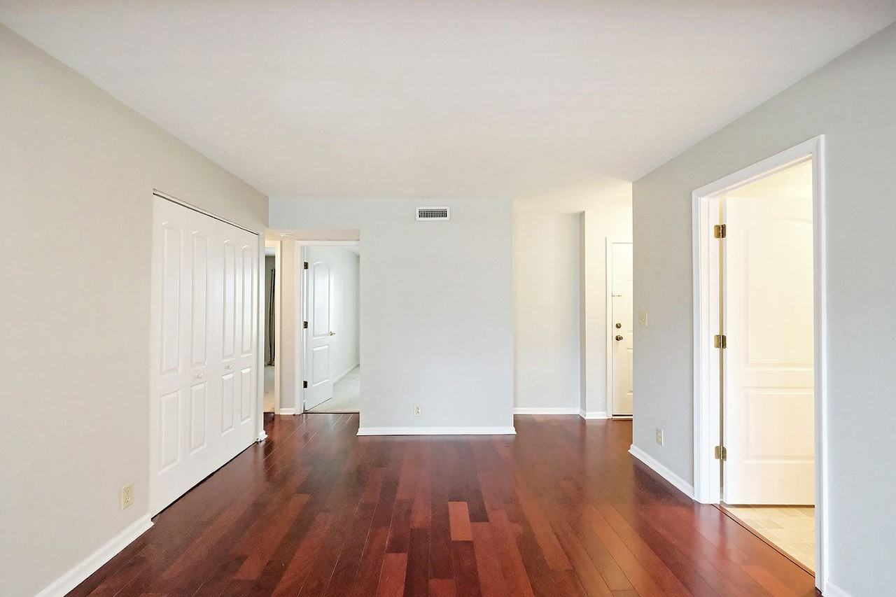 1264 Villa Ln #D - Photo 3 of 10