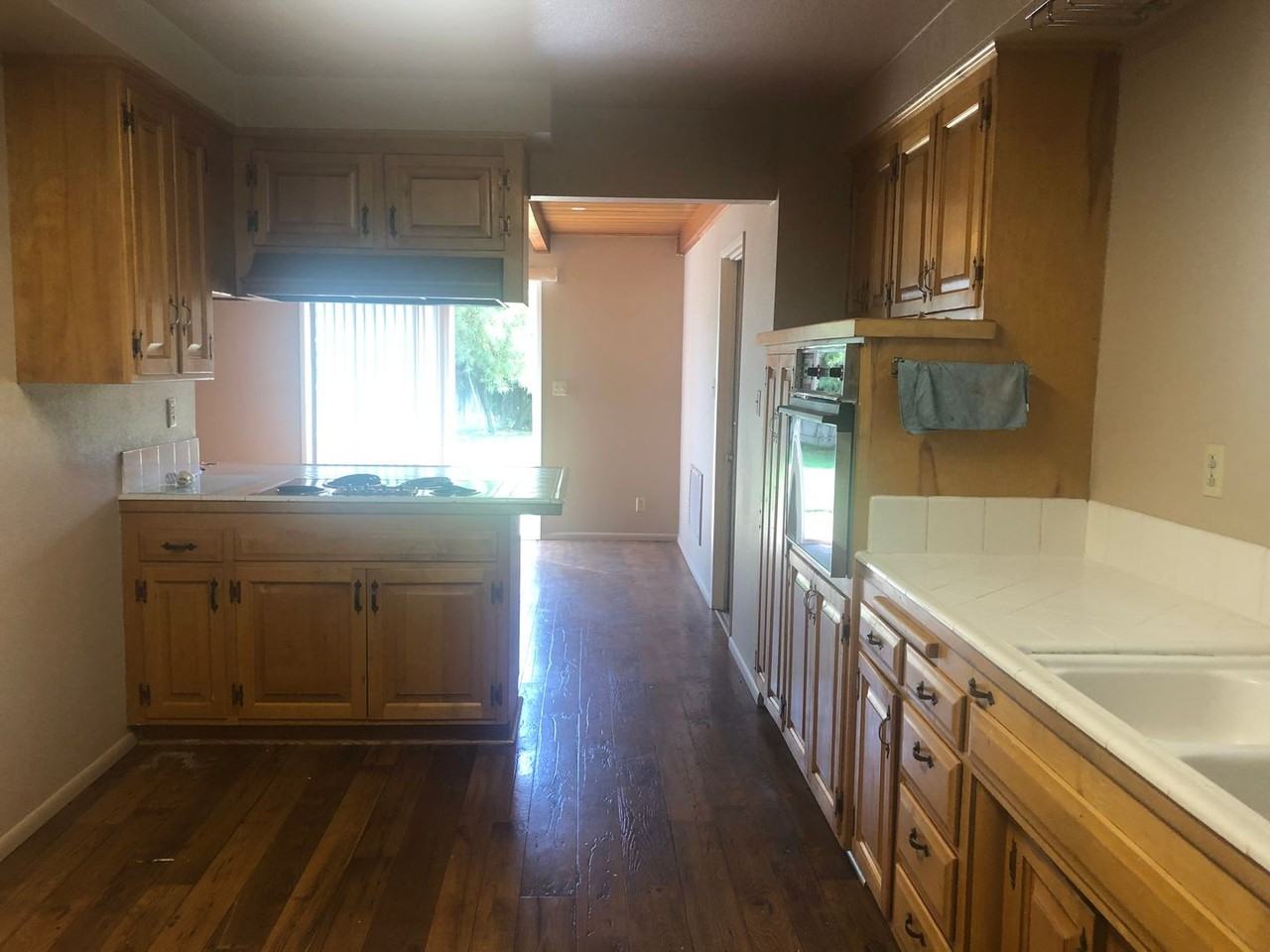 1518 S 11th St - Photo 2 of 13