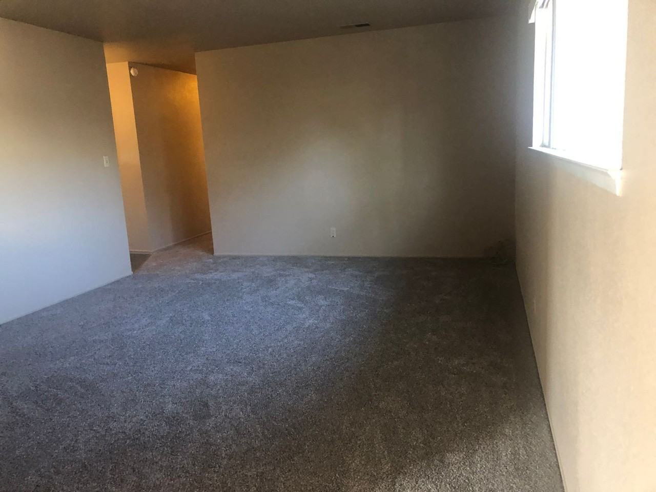 1518 S 11th St - Photo 4 of 13