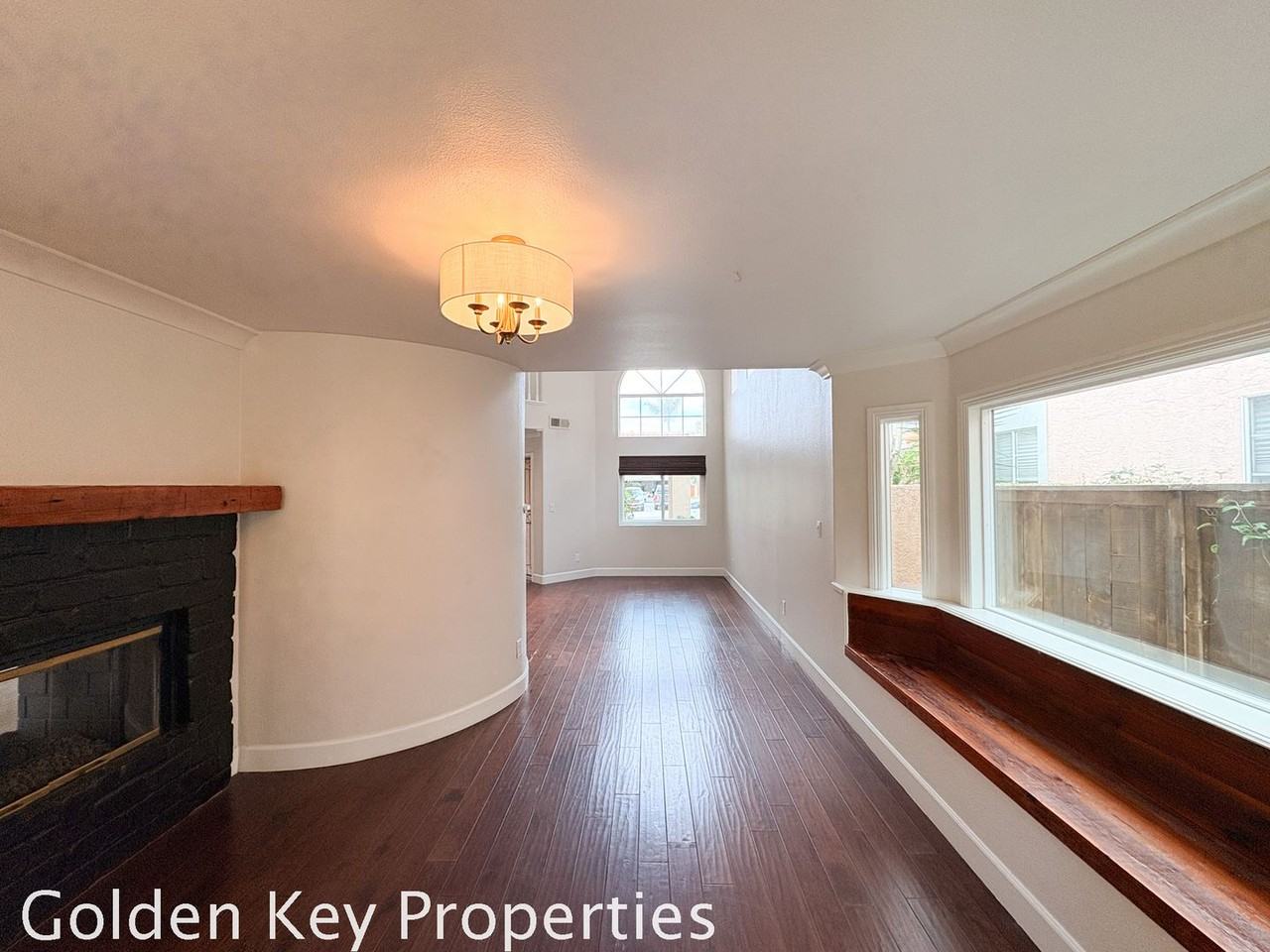3274 San Tomas Dr - Photo 6 of 35