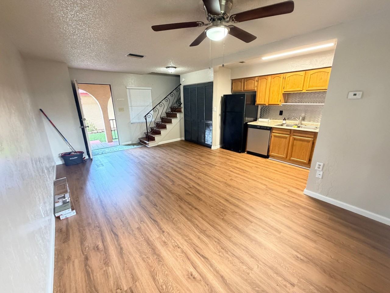 729 Rebecca St - Photo 3 of 41