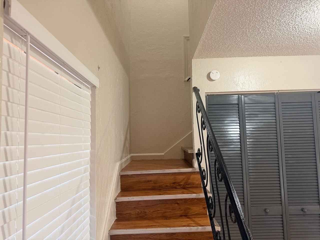 729 Rebecca St - Photo 6 of 41