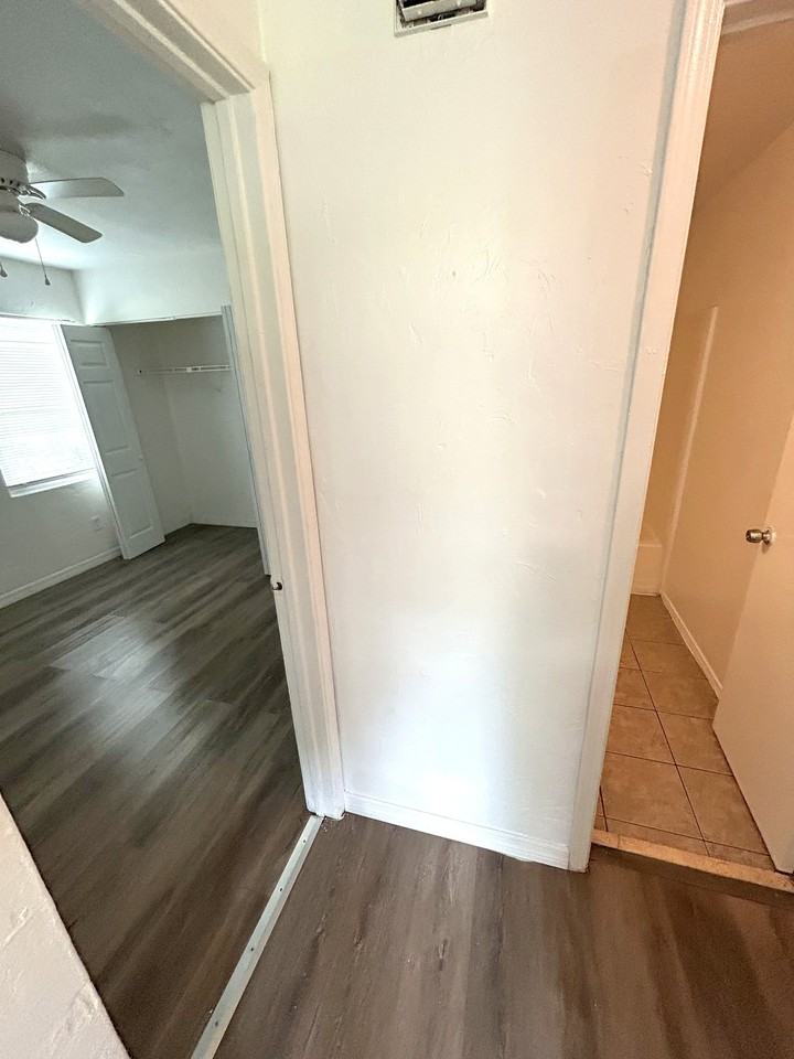 3304 Phyllis St #2 - Photo 7 of 14