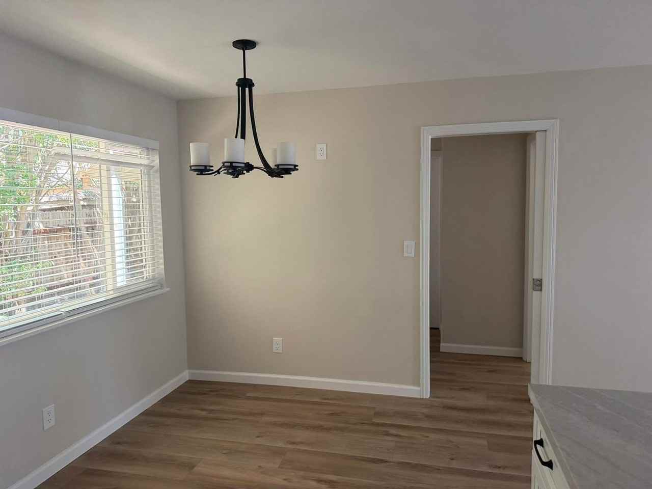 6119 Stanley Ave - Photo 3 of 10