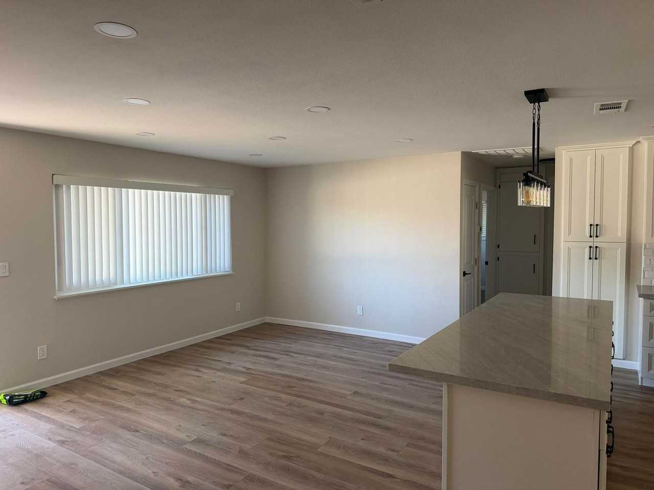 6119 Stanley Ave - Photo 4 of 10