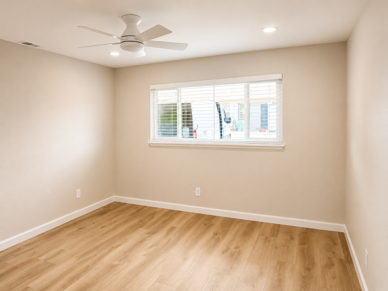 6119 Stanley Ave - Photo 7 of 10