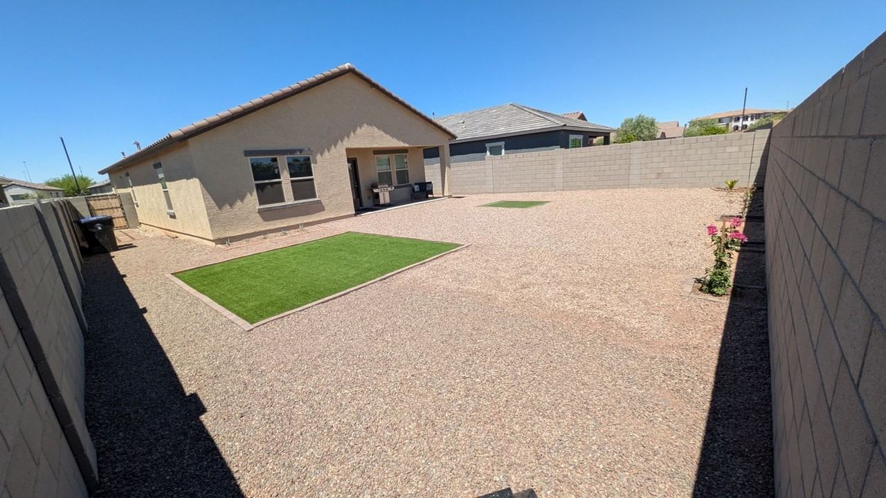 10949 N 165th Ave - Photo 6 of 13