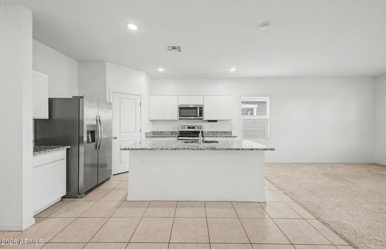 10949 N 165th Ave - Photo 5 of 13
