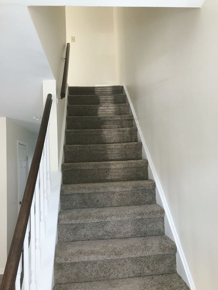9 Stark Ct - Photo 3 of 11