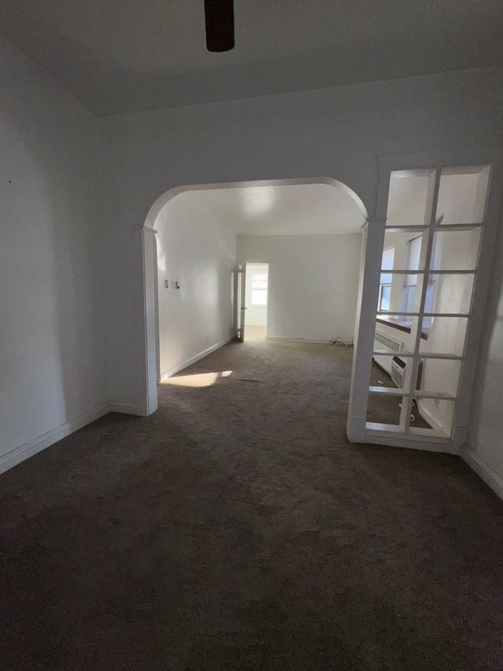 19 S Weymouth Ave - Photo 7 of 8