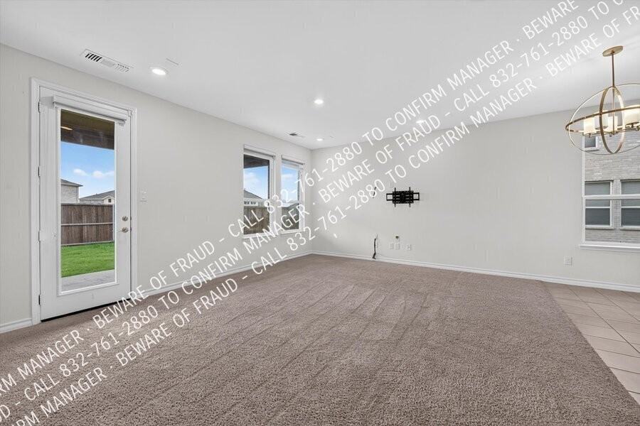 395 Boroughbridge Dr - Photo 7 of 27