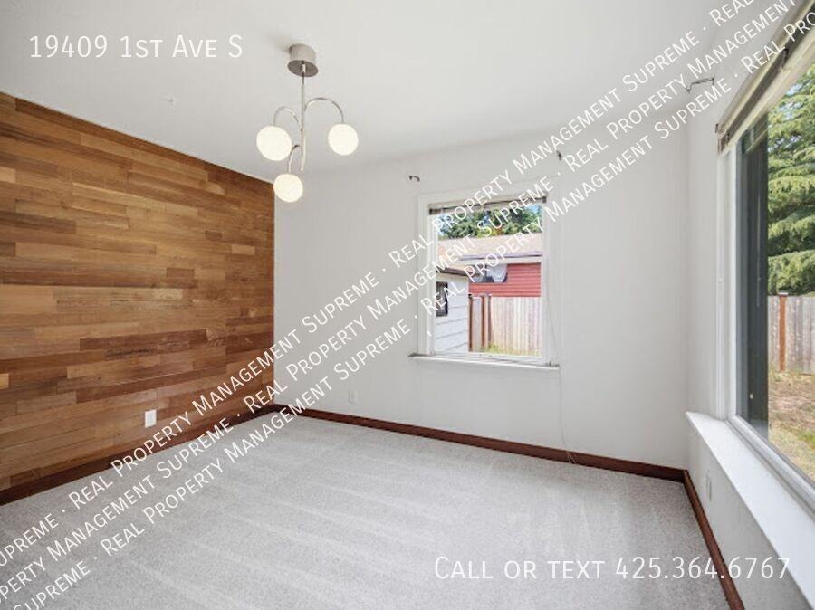 19409 1st Ave S - Photo 7 of 25
