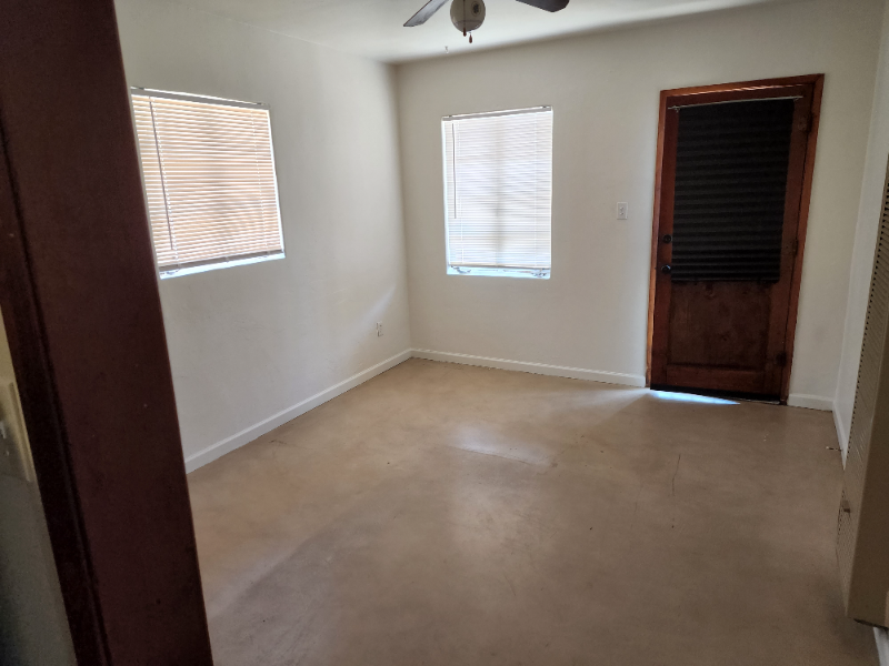 2531 N Edith Blvd - Photo 3 of 17