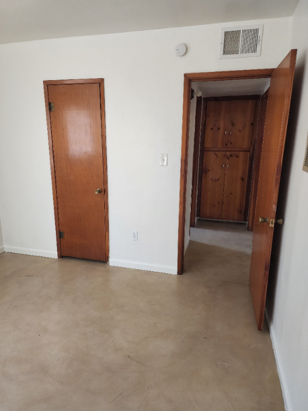 2531 N Edith Blvd - Photo 4 of 17