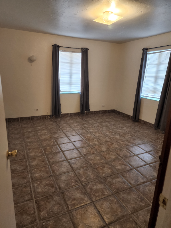 2525 N Edith Blvd - Photo 7 of 17