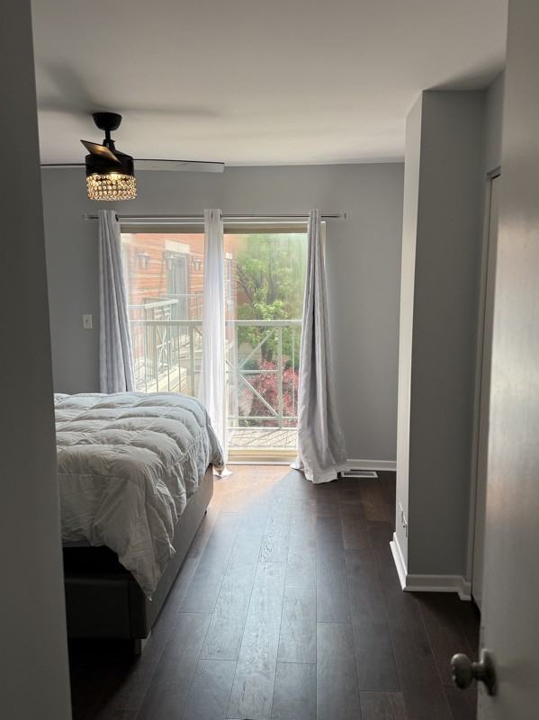 4530 S Woodlawn Ave #401 - Photo 7 of 12