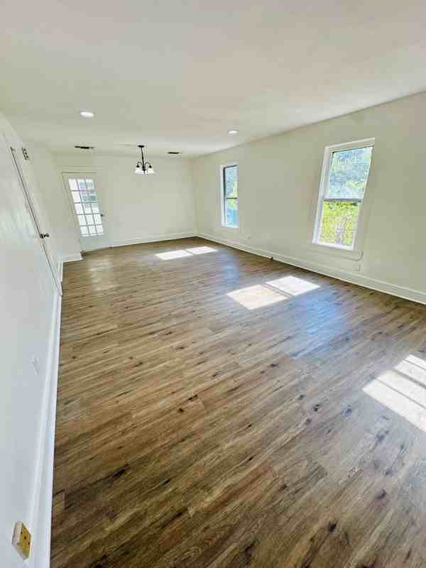 2300 Bryant St - Photo 3 of 20