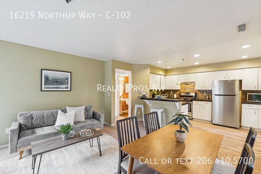 16219 Northup Way #C102 - Photo 5 of 39