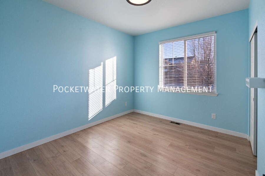 5019 Thistle Dr - Photo 3 of 27