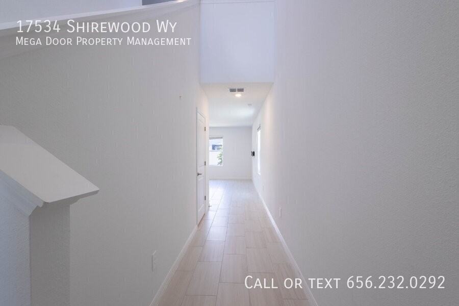 17534 Shirewood Way - Photo 5 of 34
