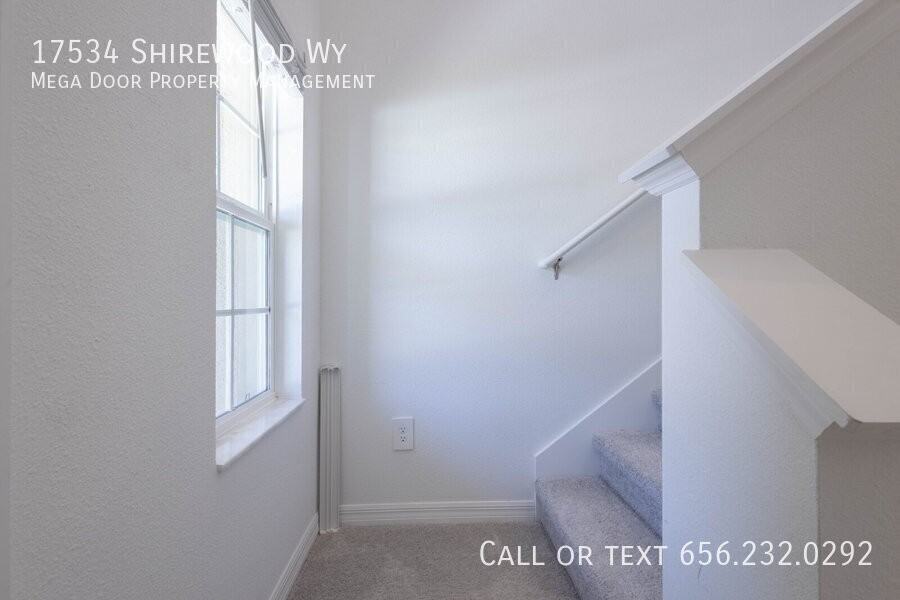 17534 Shirewood Way - Photo 6 of 34
