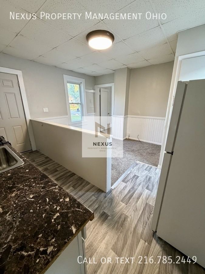 13210 Carrington Ave - Photo 5 of 10